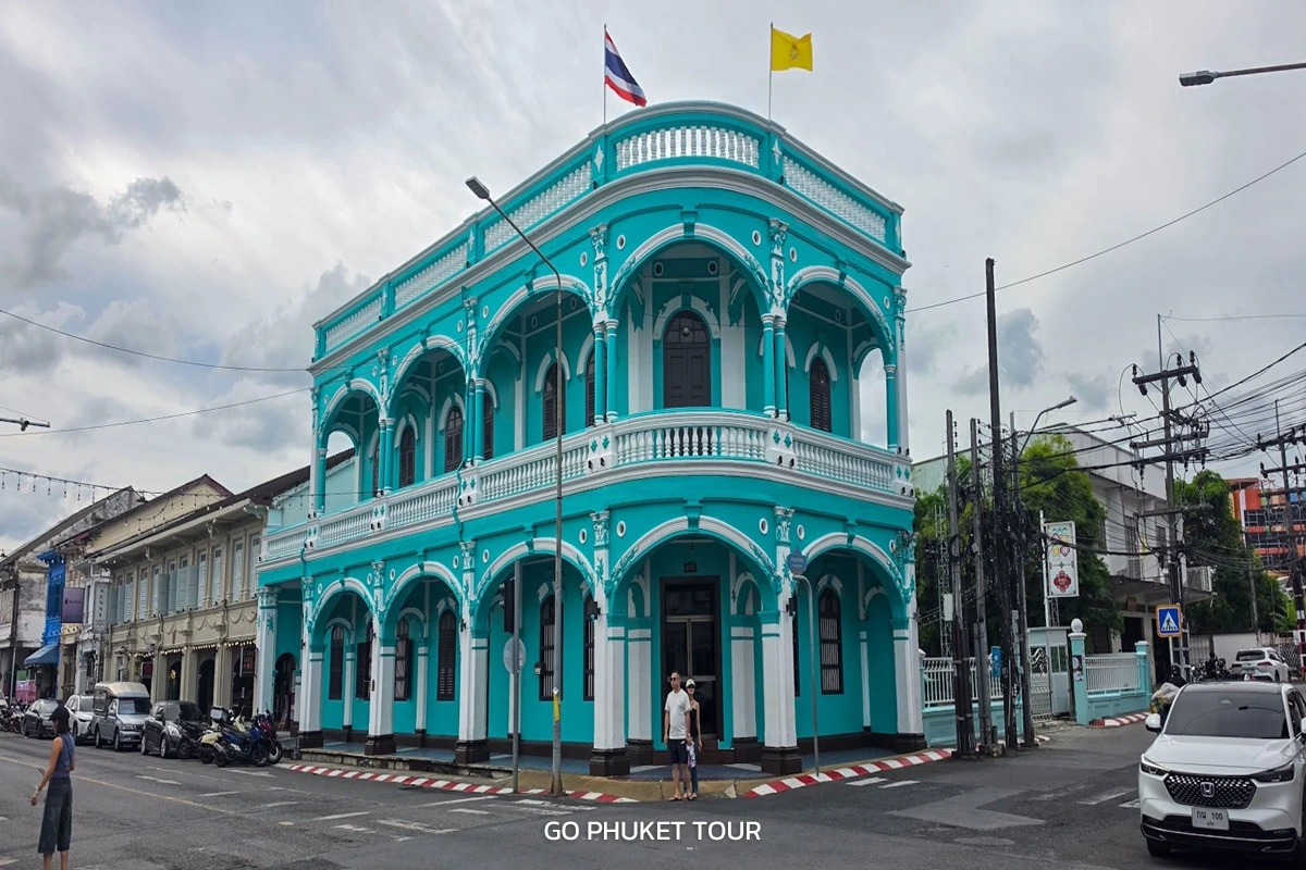 Phuket Half-Day City Sightseeing Tour – Temples, Viewpoints & Old Town