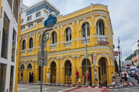 Phuket Half-Day City Sightseeing Tour – Temples, Viewpoints & Old Town